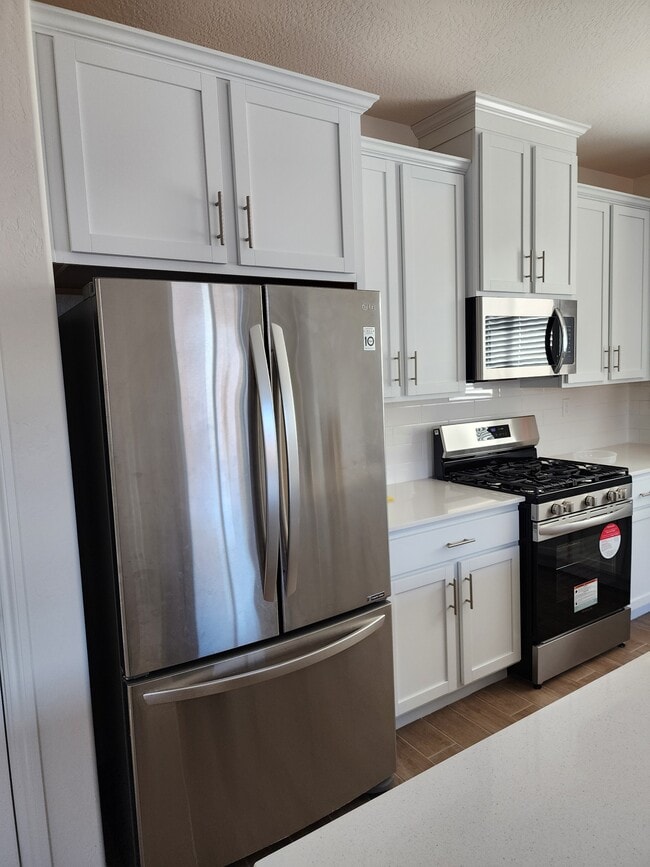 Foto del edificio - 6534 E Pne Ave