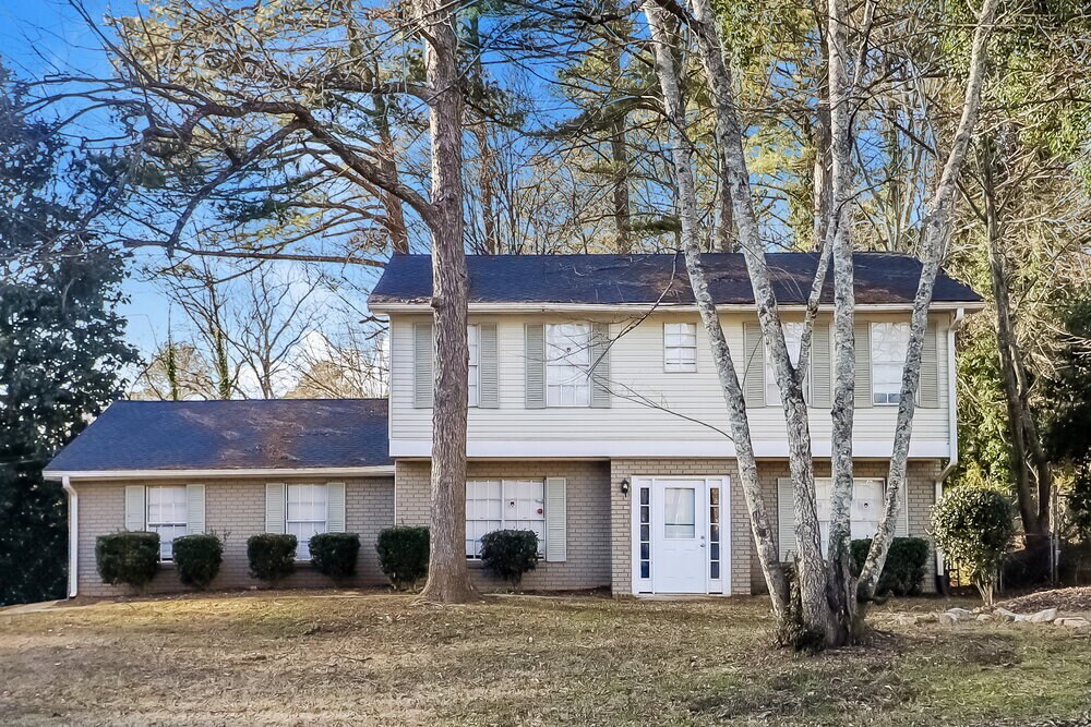 Primary Photo - 2079 Wellborn Rd