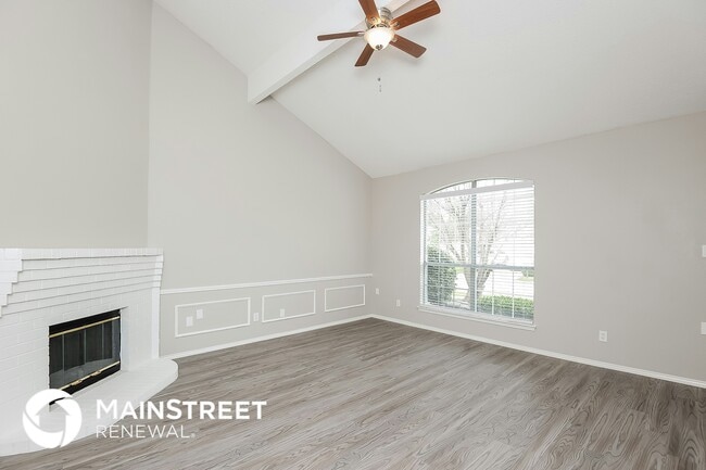 Foto del edificio - 7109 Woodhinge Dr