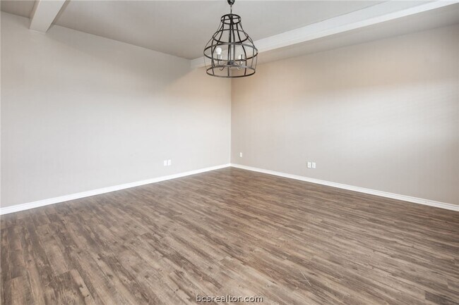 Foto del edificio - 3519 Summerway Dr