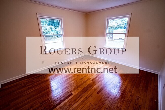 Building Photo - 1690 Bear Pond Rd