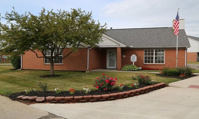 Building Photo - 701 S Stanfield Rd
