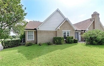 Building Photo - 2601 Country Pl Dr