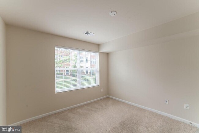 Building Photo - 7713 Longbottom Rd