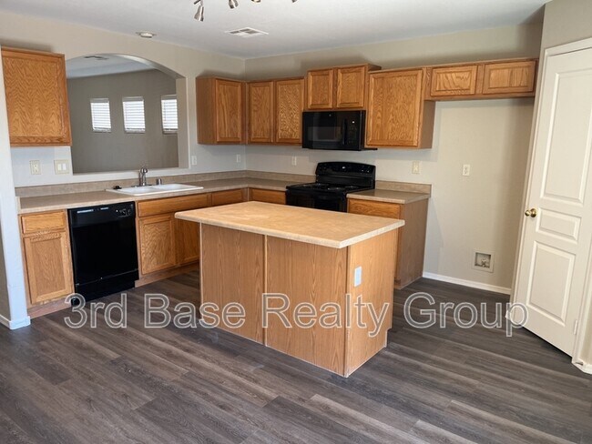 Building Photo - 11417 W Rio Vista Ln