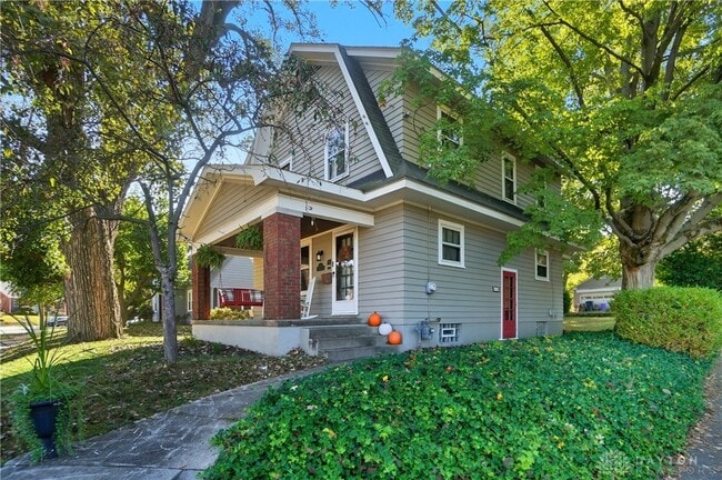 Foto del edificio - 518 Irving Ave