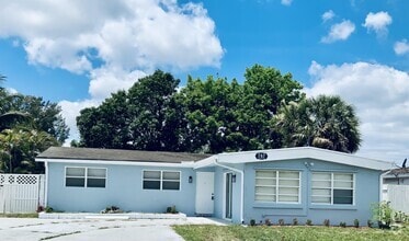 Building Photo - 747 Orchid Dr