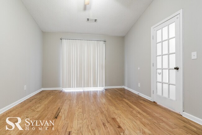 Building Photo - Come view this lovely home