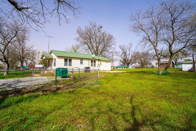 Foto del edificio - 3 Bed 2 Bath Sapulpa, Move-in ready!