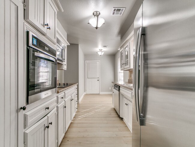 Building Photo - 7625 NW 26th St