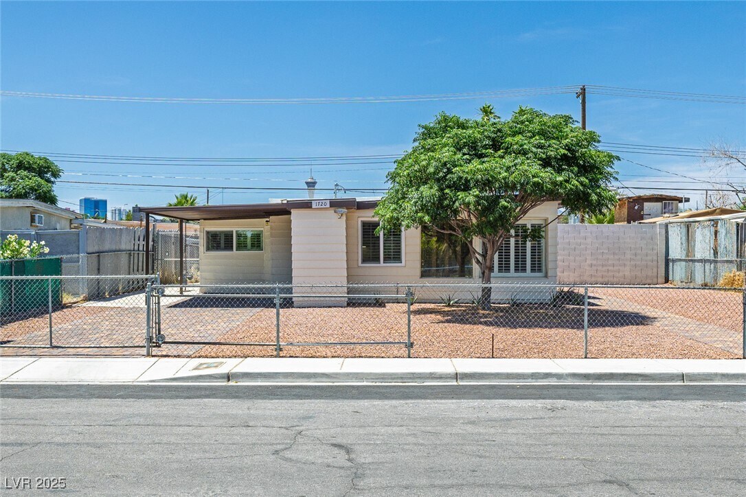 Foto principal - 1720 Eastwood Dr