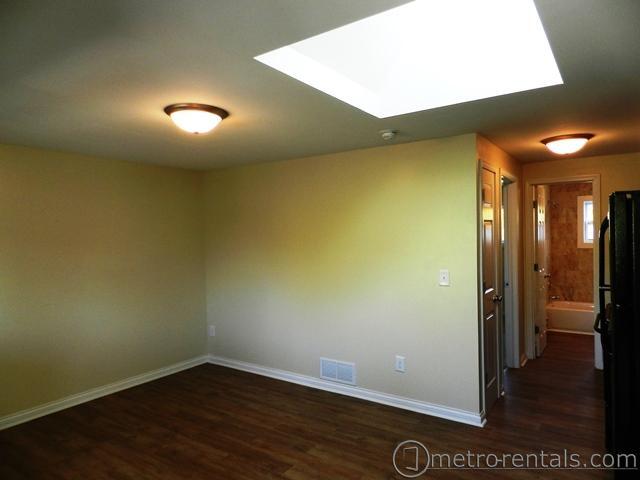 Sala de estar - 244 E 3rd Ave