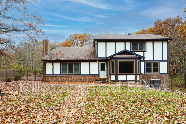 Building Photo - 11511 Clark Rd