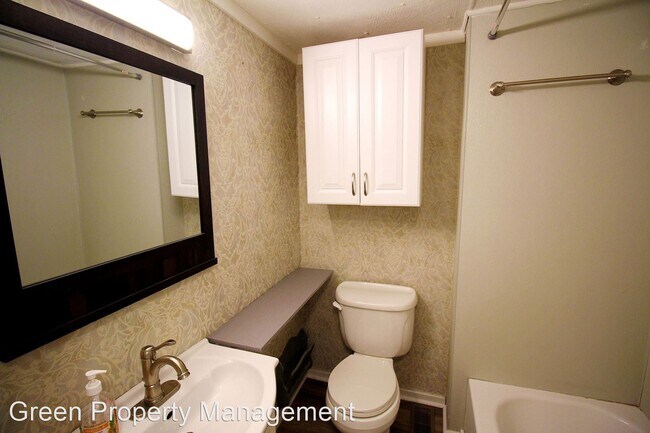Building Photo - 2 br, 1 bath House - 125 Murray St SE