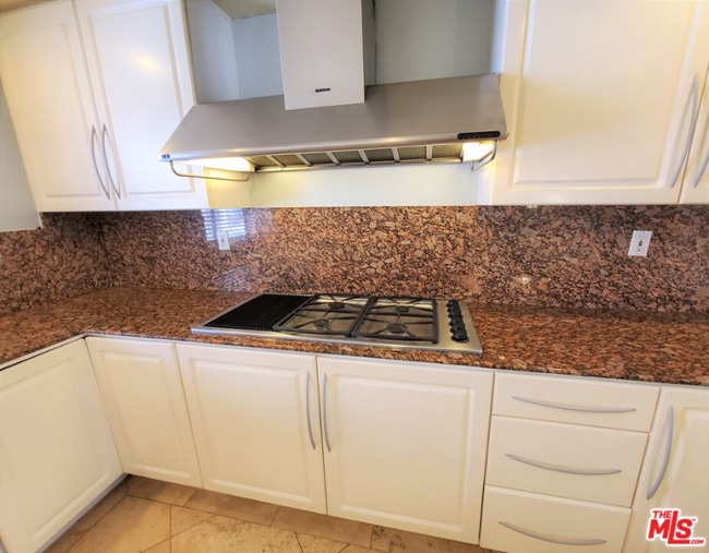 Photo - 4365 McLaughlin Ave Townhome