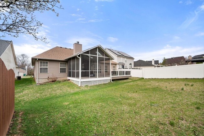 Building Photo - Gorgeous 3-bedroom, 2-bathroom ranch-style home
