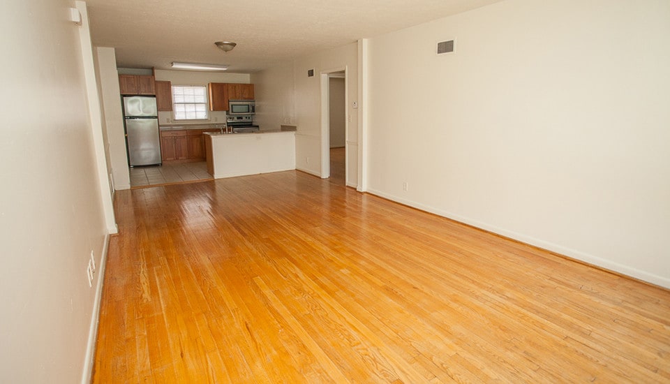 Primary Photo - 331 Lambert St