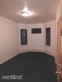 Foto principal - 154 Lawrence Ave