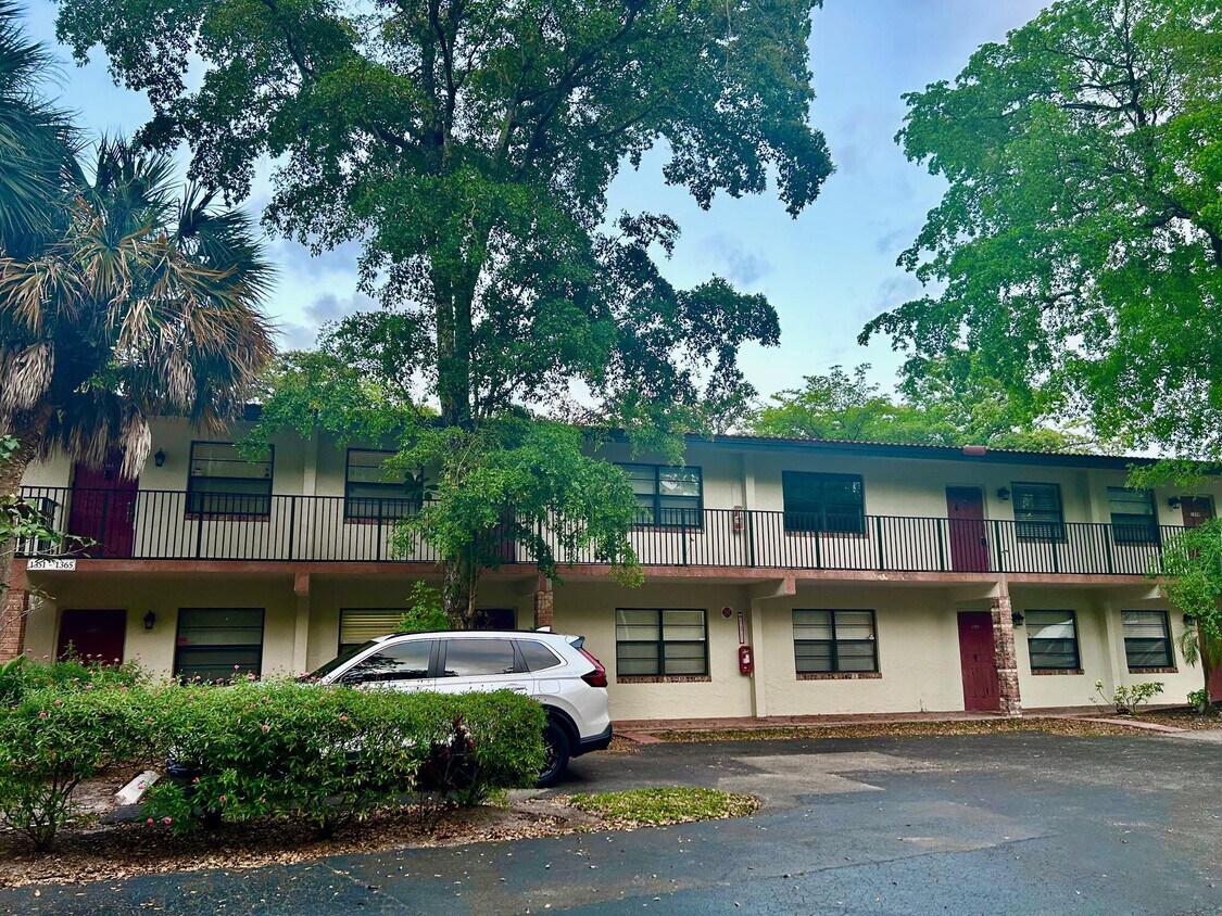 Foto principal - 1363 NW 94th Way