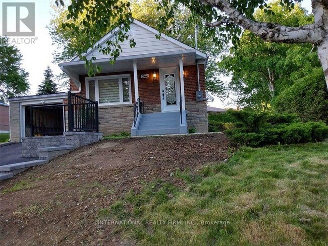 Building Photo - 5 Aylesford Dr
