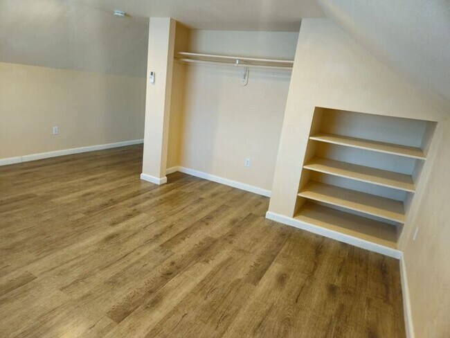 Foto del edificio - Large Downtown Studio, walking distance to UNR and Downtown Reno