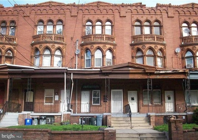 Building Photo - 1829 W Tioga St