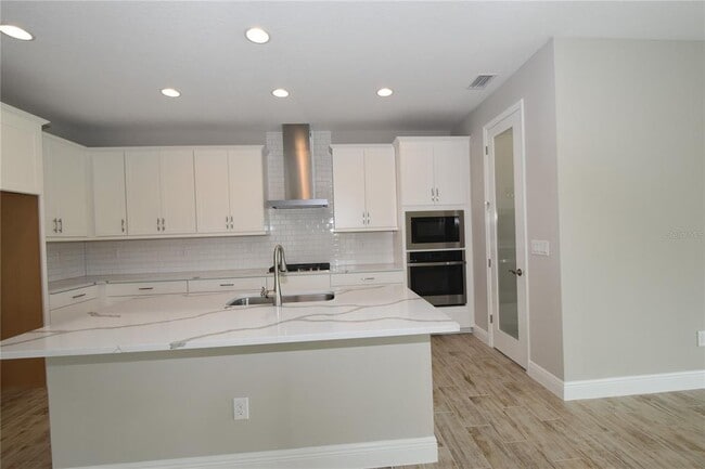 Building Photo - 6394 Roadstead Ct
