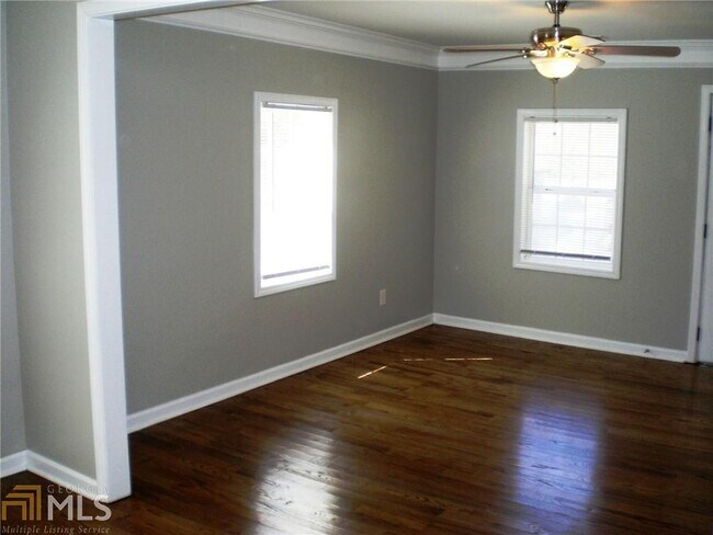 Foto del edificio - 2207 Emory St NW