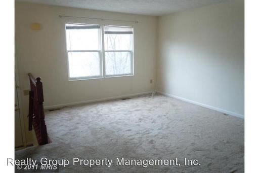 Building Photo - 207 Leafcup Rd