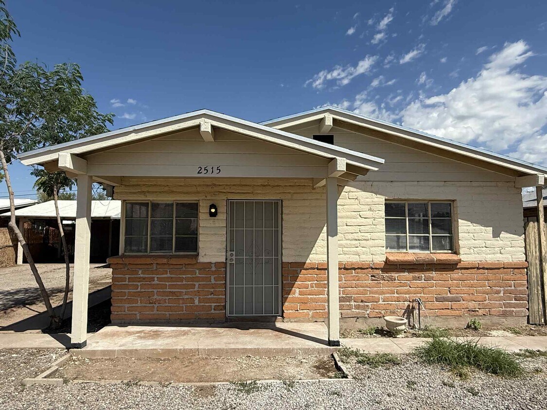 Foto principal - 2515 E Linden St