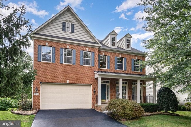 Building Photo - 4203 Talon Dr