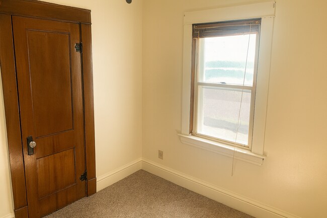 Foto del edificio - 5815 Snow Rd