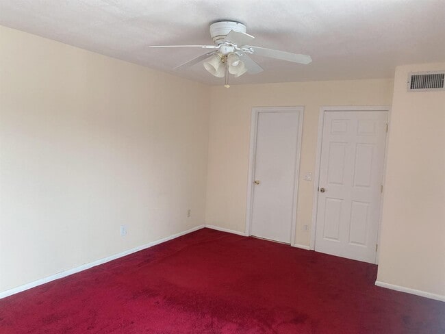 Foto del edificio - 4161 Turnberry Cir