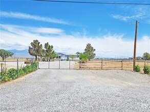 Building Photo - 1781 S Baradonna Rd