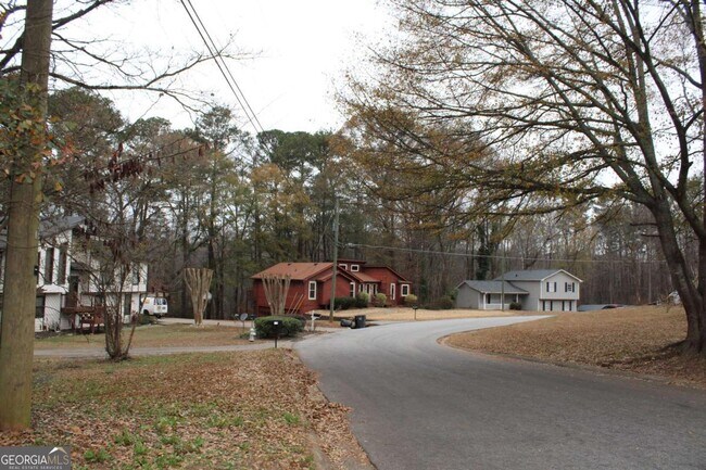 Foto del edificio - 135 Omega Dr