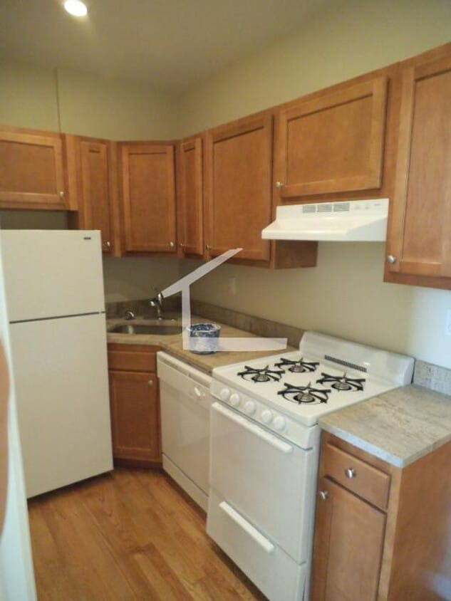 Updated 3 Bedroom Available 4/15/26- On the Green Line - Updated 3 Bedroom Available 4/15/26- On the Green Line