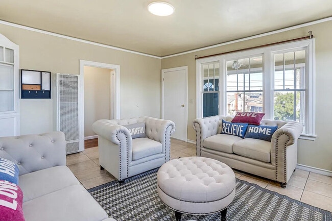 Foto del edificio - 1216 84th Ave