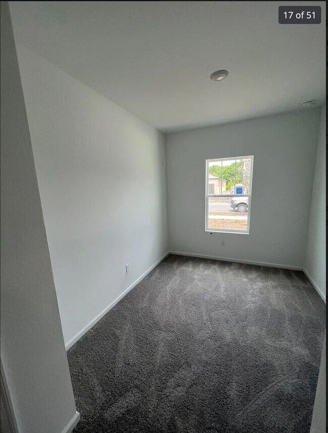 Foto del edificio - 35754 Buttonweed Trl