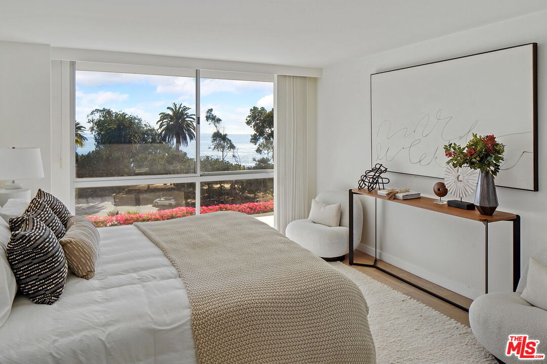 Foto principal - 201 Ocean Ave Ext