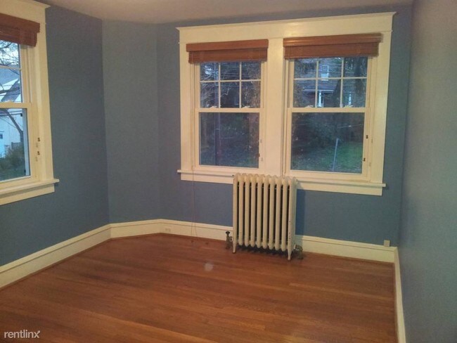 Building Photo - 3 br, 1.5 bath House - 31 W Circular Ave