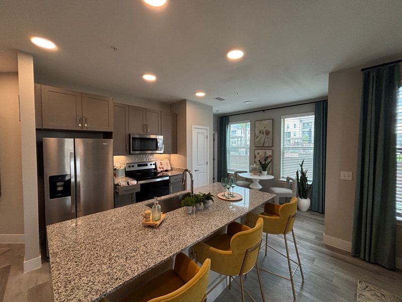 Foto principal - 502 Commercial Lp