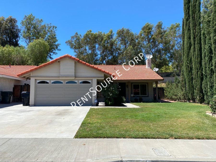 2 Bedroom Single Story Home For Lease in C... House Rental in Castaic