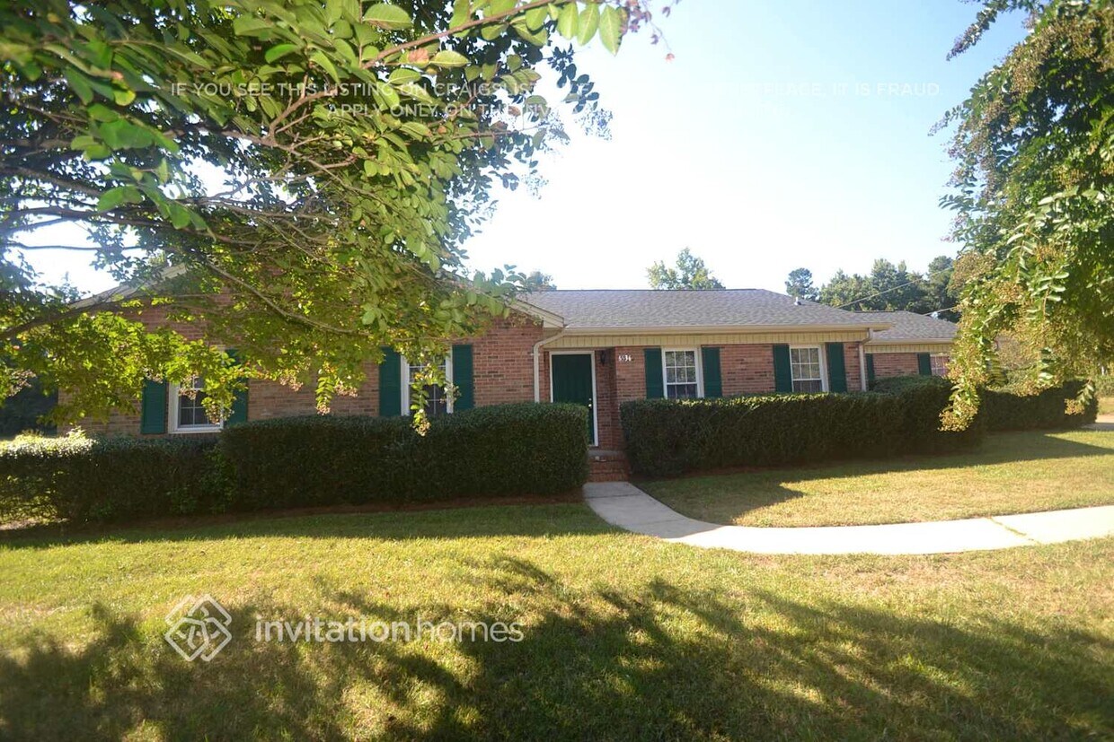 Foto principal - 6536 Brushwood Dr