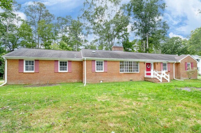 Building Photo - 903 York Warwick Dr