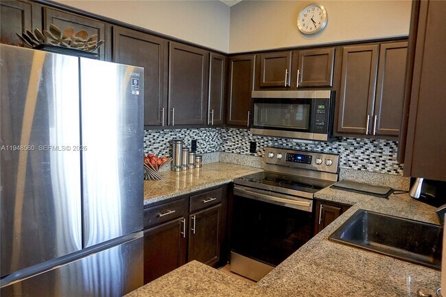 Foto del edificio - 7610 Westwood Dr