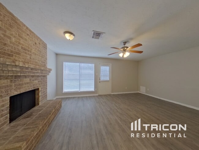 Building Photo - 5511 Fairview Forest Dr