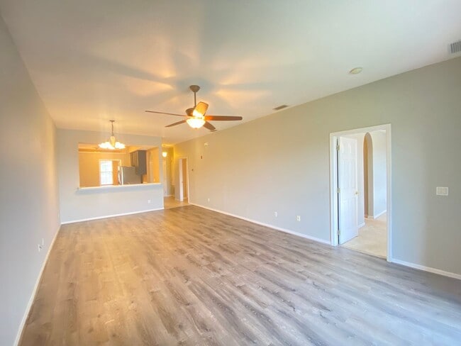 Foto del edificio - Beautiful 2/2 Condo in North Shore at Lake Hart – Golf Course Views & Available Now!