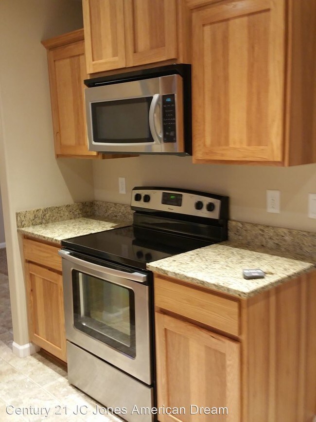 Foto del edificio - 3 br, 2 bath House - 1578 SW Yucca St.