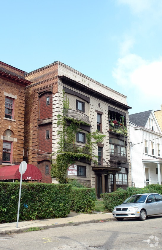 Primary Photo - 630-632 Maryland Ave