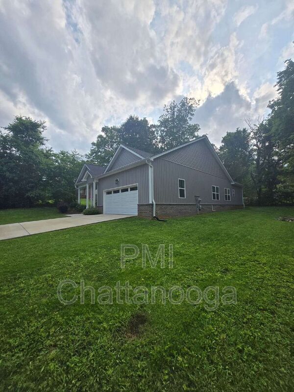 Building Photo - 2125 Mae Dell Rd